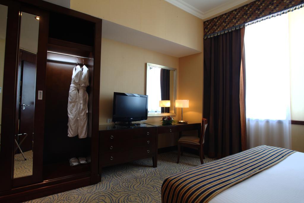 Sunday Fujairah Bay Formerly Concorde Hotel Fudżajra Zewnętrze zdjęcie A room at the hotel