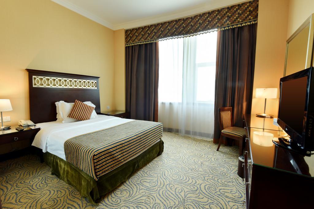 Sunday Fujairah Bay Formerly Concorde Hotel Fudżajra Zewnętrze zdjęcie A room at the hotel